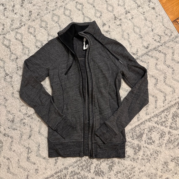 Lululemon zip up - Picture 4 of 6